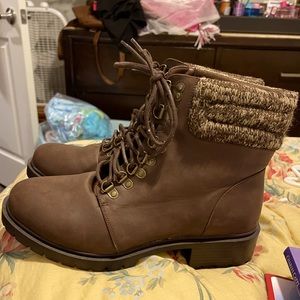 Torrid Boots 10W NWT